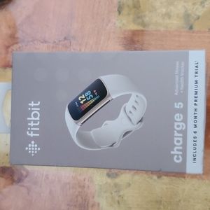 Fitbit Charge 5